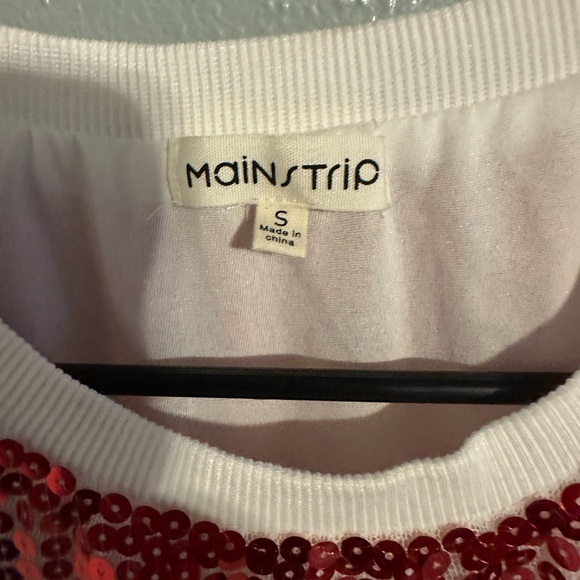 Main Strip Red Sequin Top NWOT - Picture 4 of 4